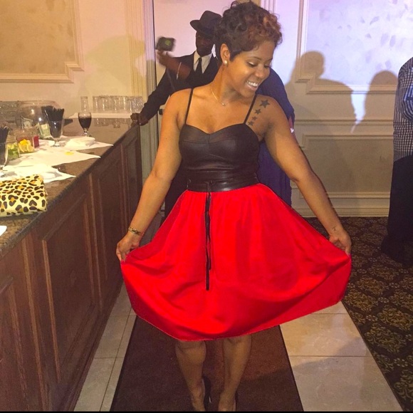 Red peplum high waist skirt! Knee length! Size 2 - Picture 1 of 4